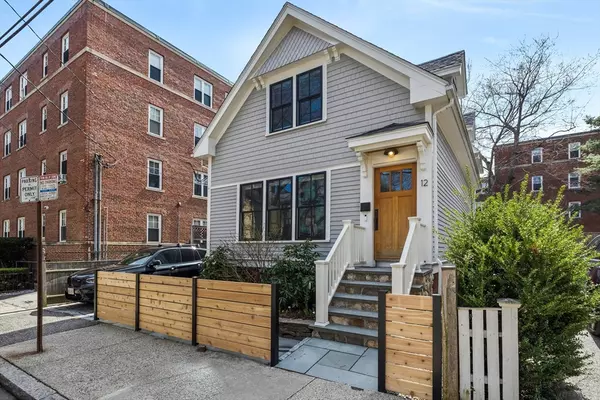 12 Chalk St, Cambridge, MA 02139