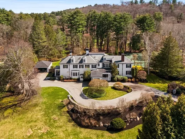 Topsfield, MA 01983,15 Mansion Dr