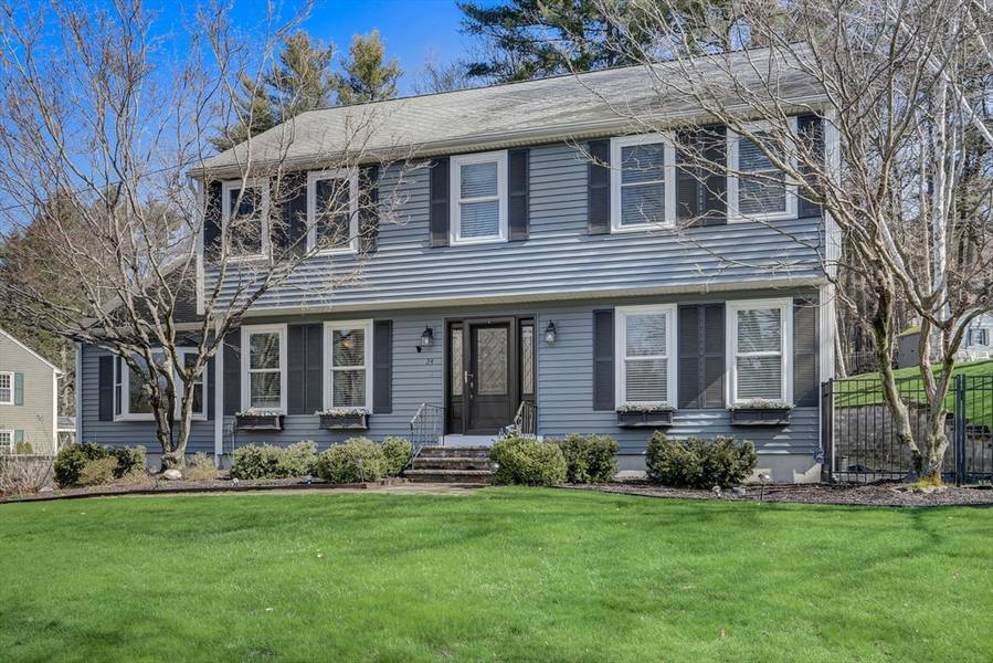 24 Bicentennial Dr, Nashua, NH 03062