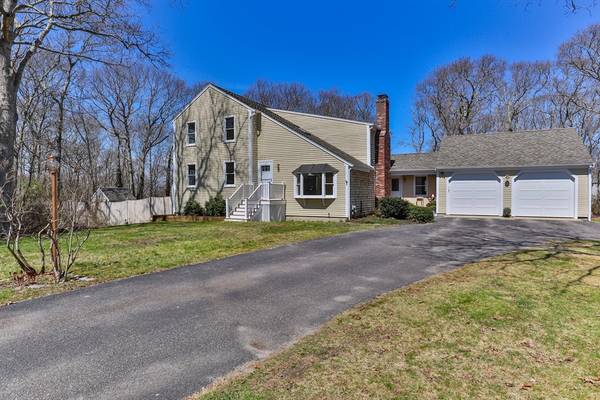 5 Hoxie Ln, Sandwich, MA 02563