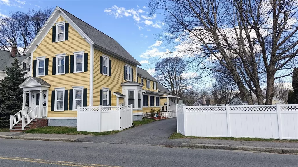 519 Beacon St, Lowell, MA 01850