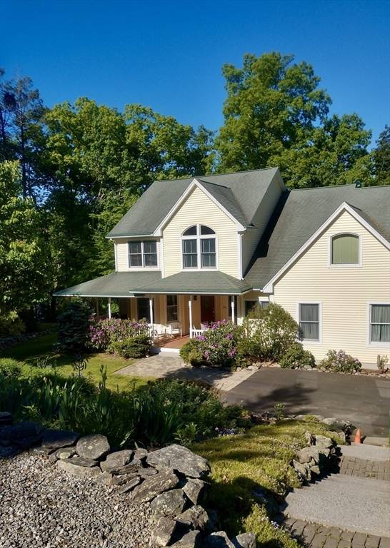 211 Sunset Dr., Charlton, MA 01507