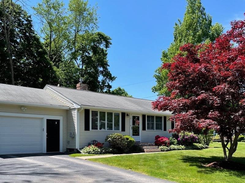 5 Hill Street, Easton, MA 02375