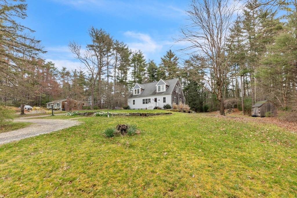 Duxbury, MA 02332,303 Lake Shore Dr
