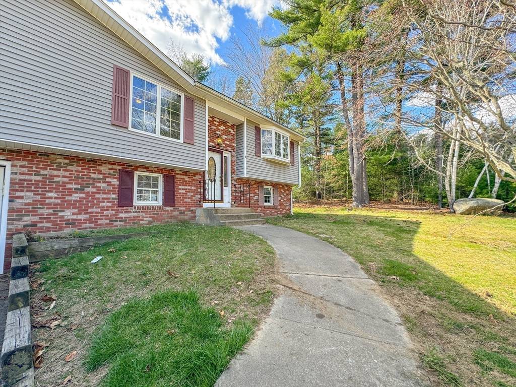 Coventry, RI 02816,6 Glenview Ct