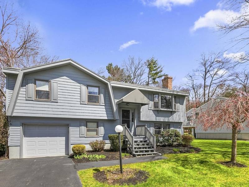 58 Westwood St, Burlington, MA 01803