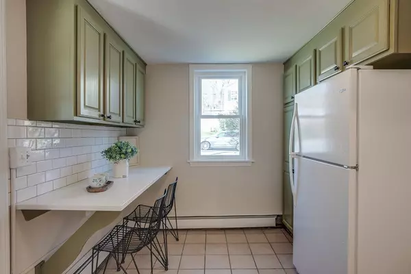 Waltham, MA 02452,62 Upton Rd