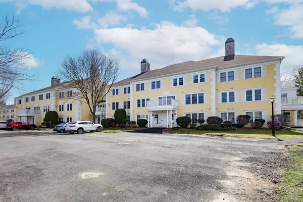 Methuen, MA 01844,1 Riverview Blvd #2-214