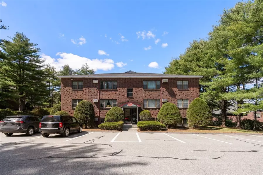 52 Swanson Court #12B, Boxborough, MA 01719