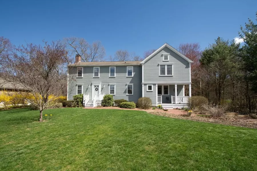 24 Bates Ln, Cohasset, MA 02025