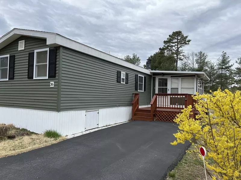 36 Washington Park, Carver, MA 02330