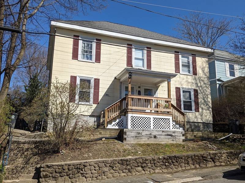 95-97 Blossom St, Haverhill, MA 01835