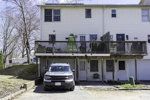 Worcester, MA 01603,12 Lebanon St