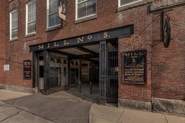 240 Jackson St #621, Lowell, MA 01852