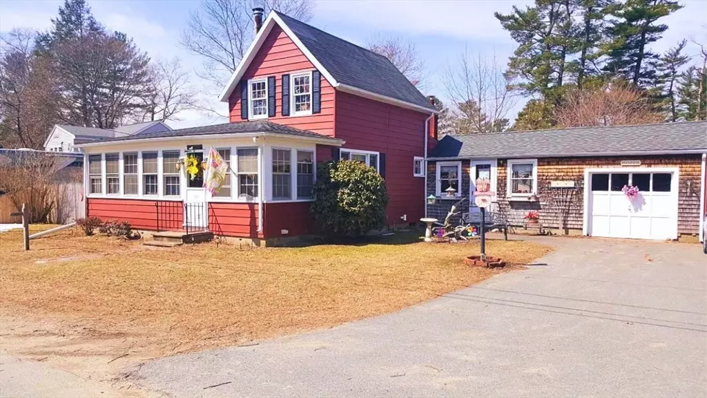 164 Waltham Street, Hanson, MA 02341