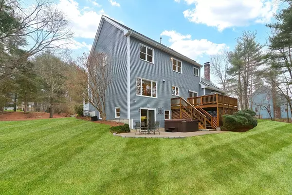 Holliston, MA 01746,50 Morgans Way