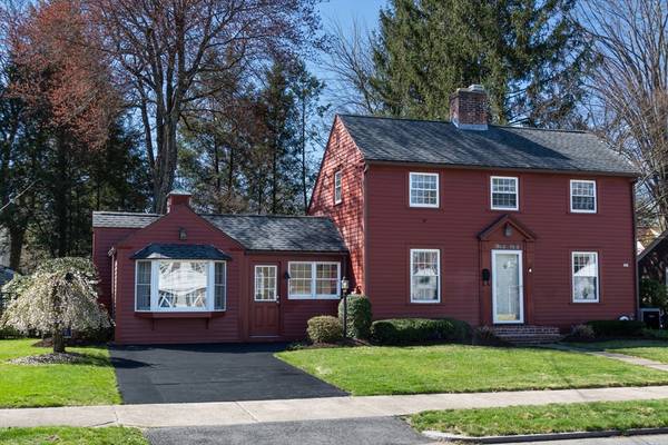 21 Weymouth Street, Springfield, MA 01108