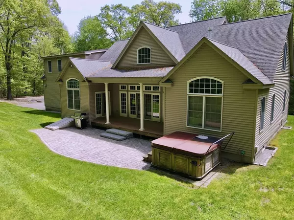 Littleton, MA 01460,39 Boxboro Road