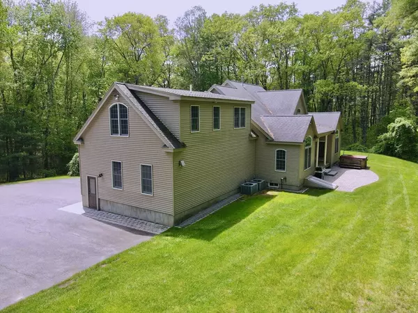 Littleton, MA 01460,39 Boxboro Road