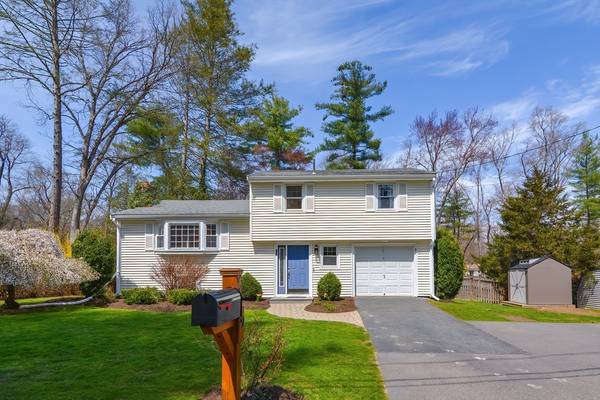 Holliston, MA 01746,99 Dorset Rd