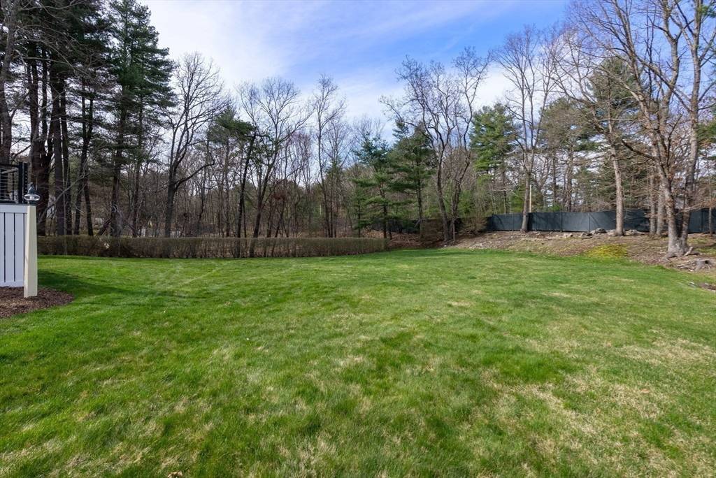 Weston, MA 02493,32 Hallett Hill Rd
