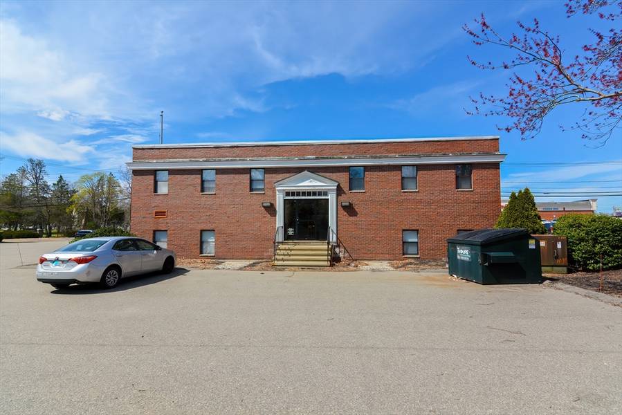 1044 Central St #201, Stoughton, MA 02072