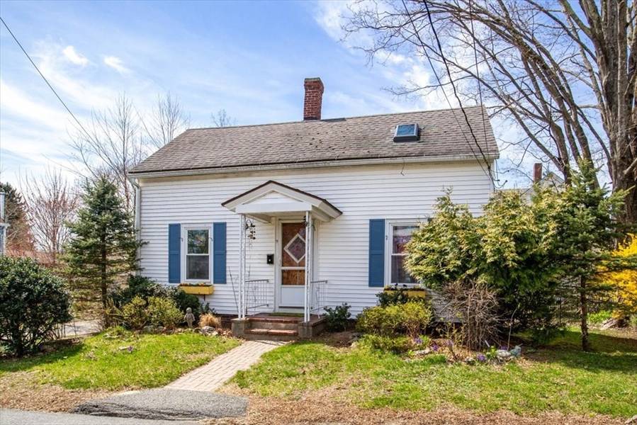 9 Riverview St, Hudson, MA 01749