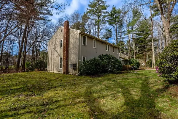 Easton, MA 02356,10 Beaver Dam Road