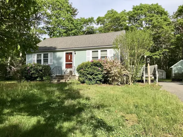 96 Sunset Strip, Mashpee, MA 02649