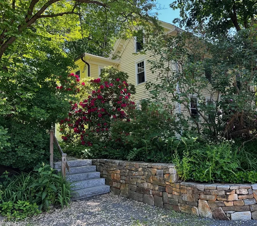 Hamilton, MA 01982,965 Bay Road