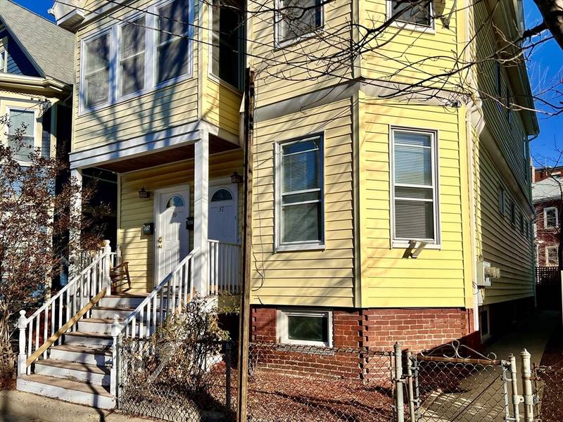 37 Porter Road #37, Cambridge, MA 02140