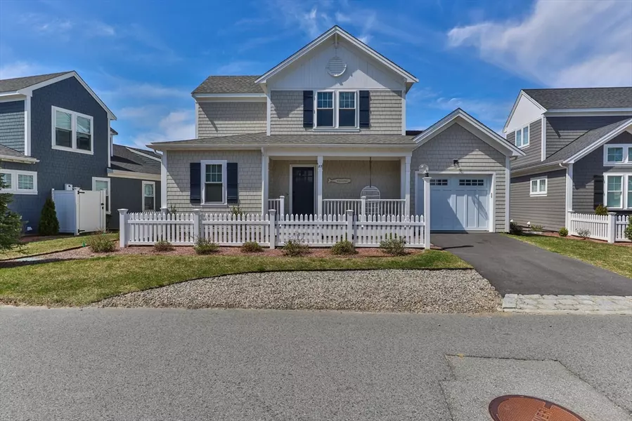 85 Cobblestone Cir, Mashpee, MA 02649