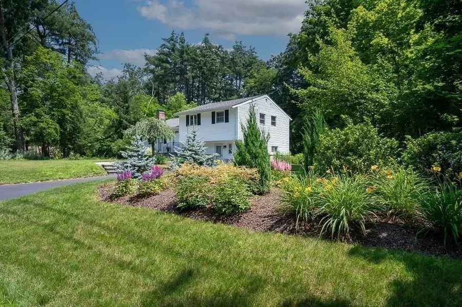 12 Sycamore Rd, Sudbury, MA 01776