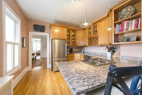 Boston, MA 02127,9 Gates St #3