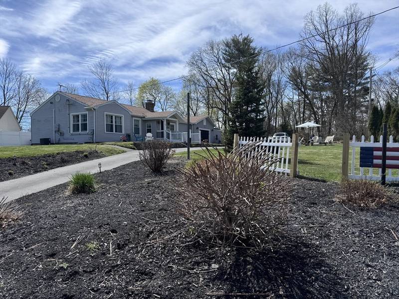 400 Read St, Attleboro, MA 02703