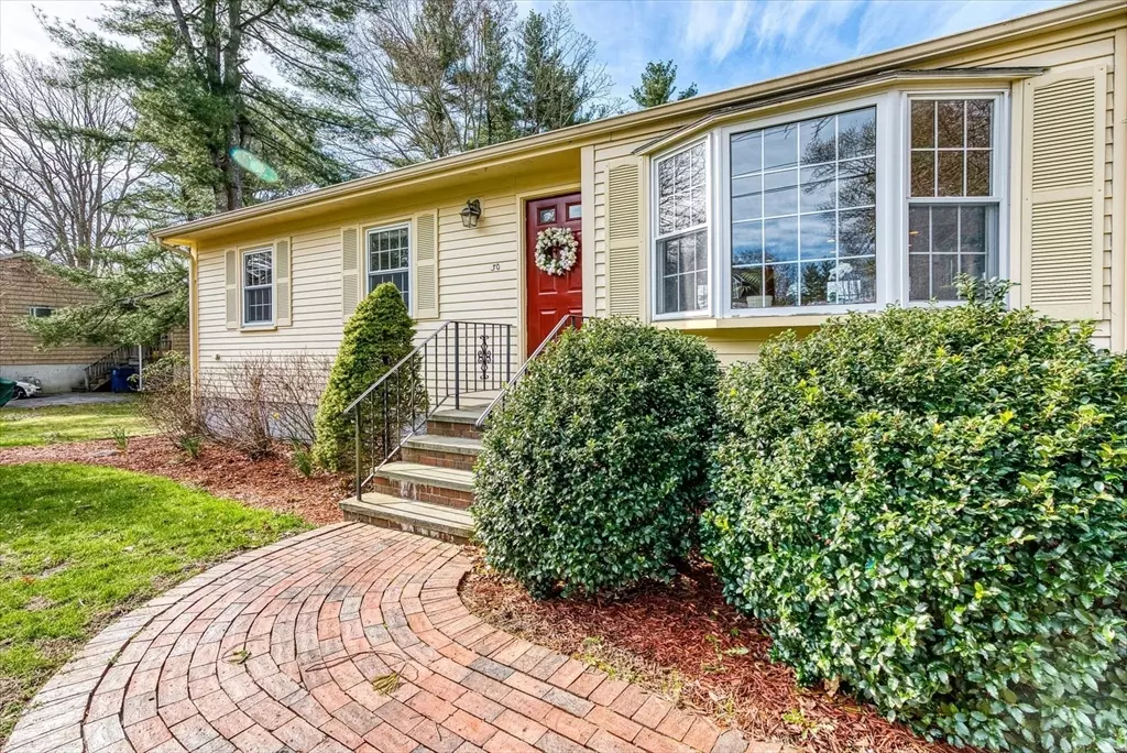 Medway, MA 02053,30 Coffee Street