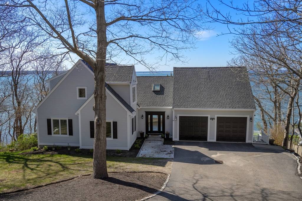 64 Bay Shore Dr, Plymouth, MA 02360