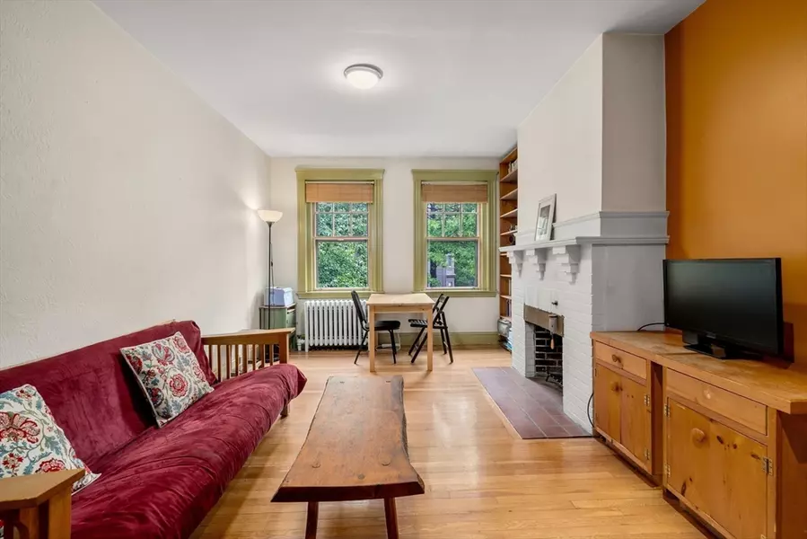 36 Linnaean St #5, Cambridge, MA 02138