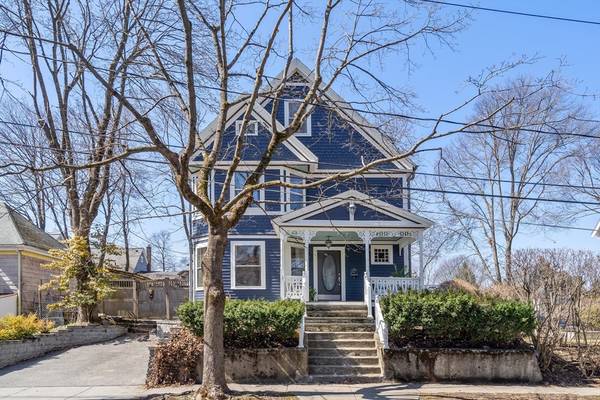 33 Owatonna St, Newton, MA 02466