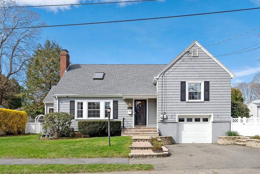 18 Puritan Road, Beverly, MA 01915