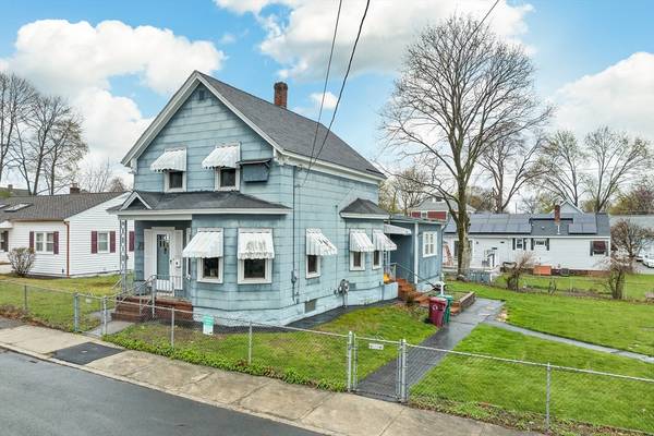 85 Inland St, Lowell, MA 01851