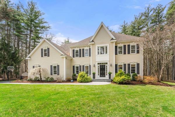 11 Daniel Shays Rd, Hopkinton, MA 01748