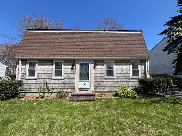 364 Frieda St, New Bedford, MA 02744