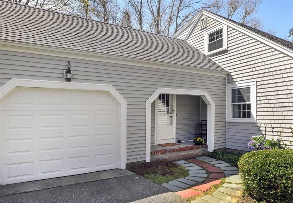 Falmouth, MA 02536,49 Elizabeth Jean Drive