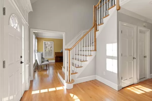 Milton, MA 02186,21 Smith Rd
