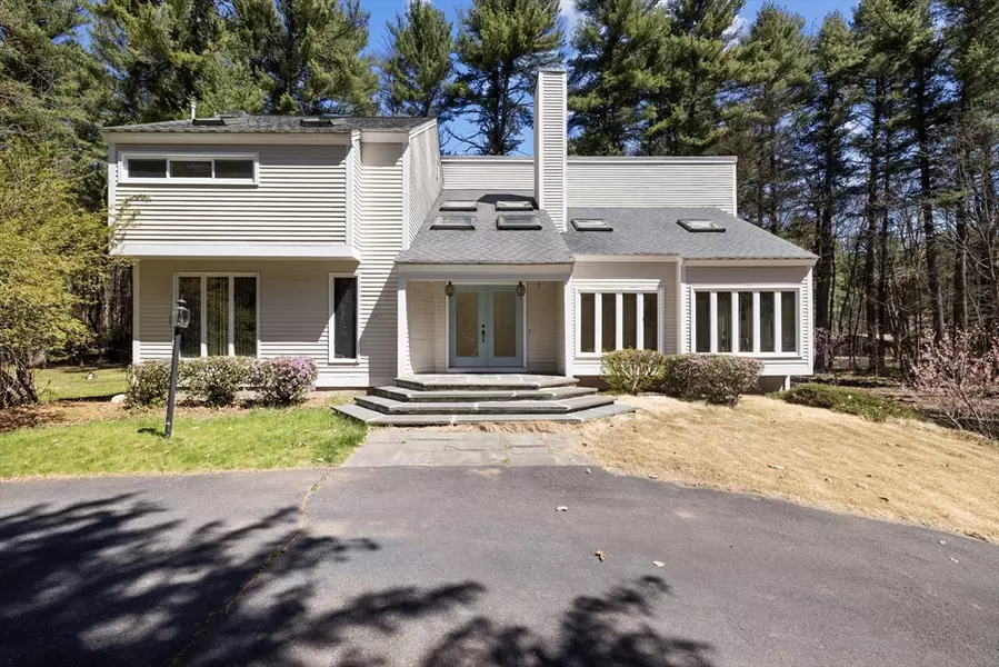 70 Cutters Ridge Road, Carlisle, MA 01741