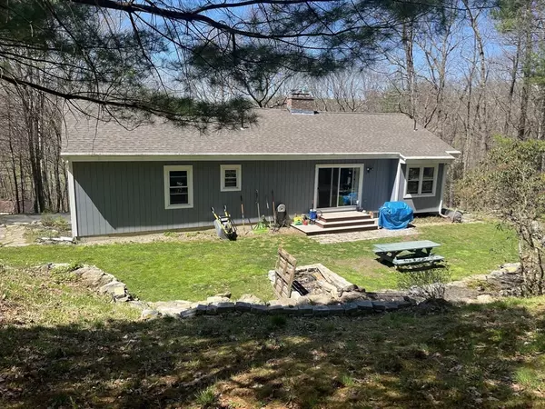 Gill, MA 01354,47 S Cross Rd