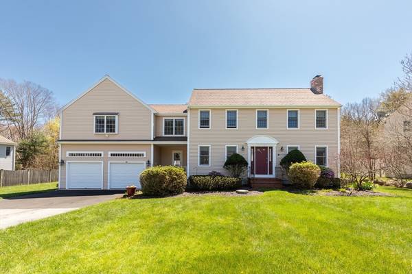 9 White Rd, Rockland, MA 02370