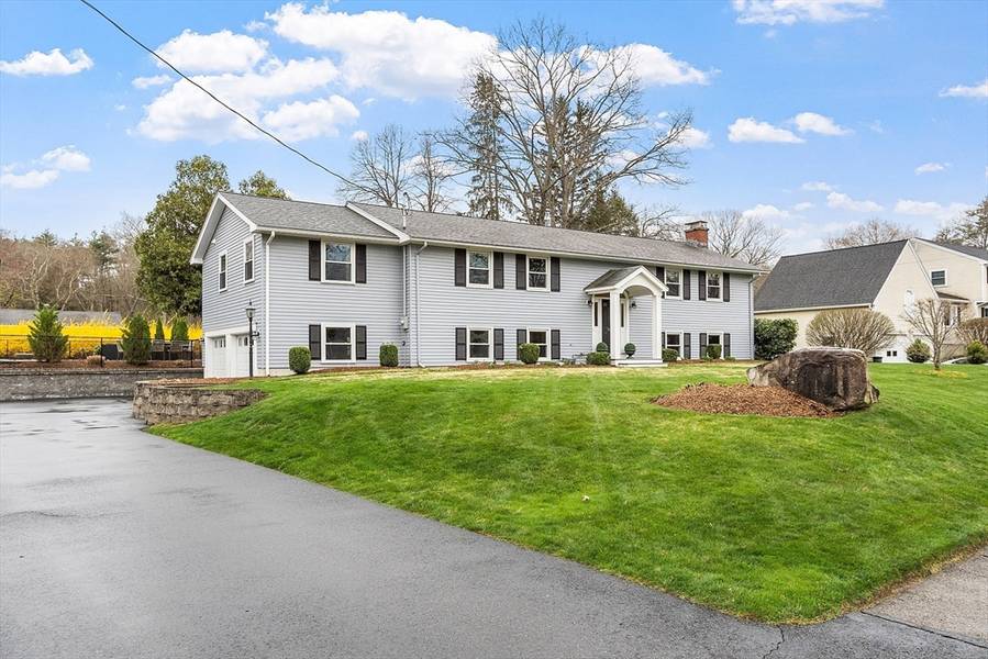 92 North Branch Road, Concord, MA 01742