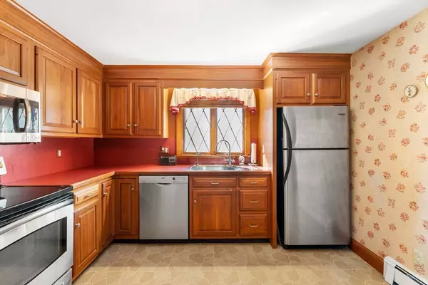 Lexington, MA 02420,18 Rindge Ave